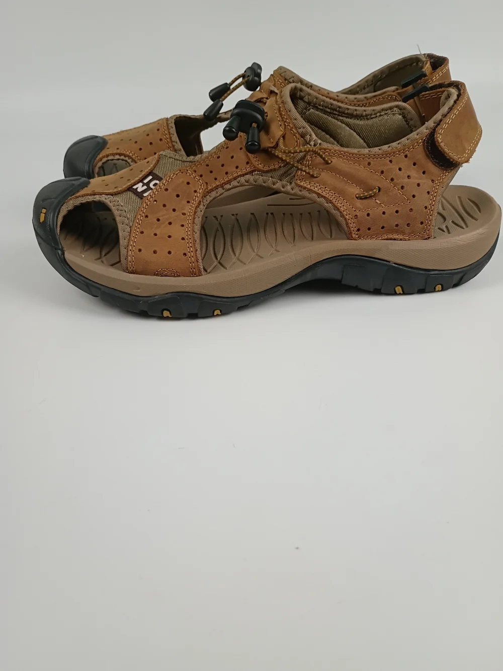 Men's Closed Toe Outdoor Hiking Trekking Sandals EU 43 / US 9.5-10 Tan Black EUC